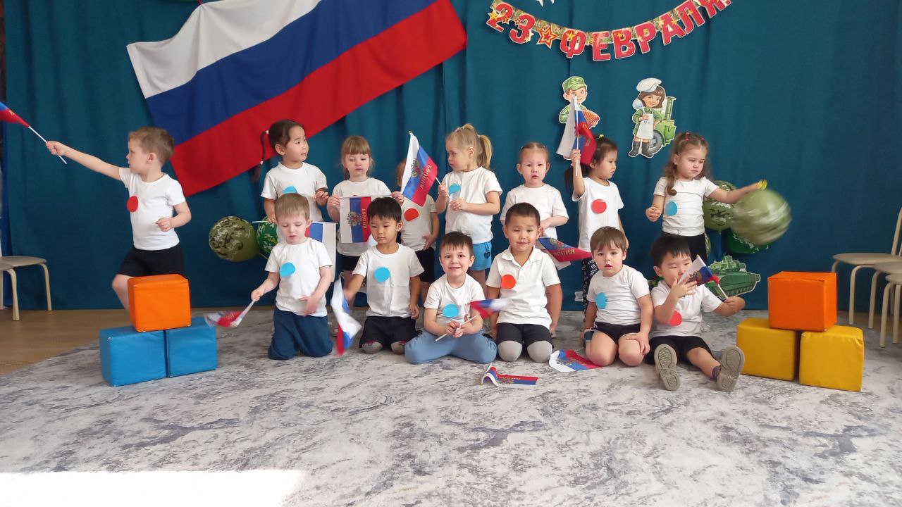 Спортивное развлечение «Веселые старты». (младшая группа).