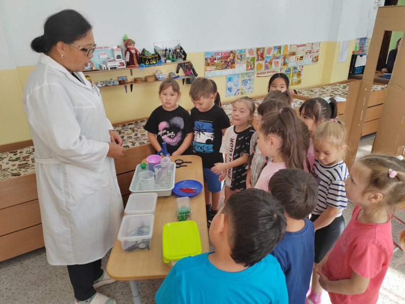 Занятие по познавательно- исследовательской деятельности "Плавание тел. Изготовление кораблика"..